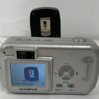 Olympus Camedia Digital Camera Model D-390 2.0MP AF 5mm 1:2.8 Lens - TESTED