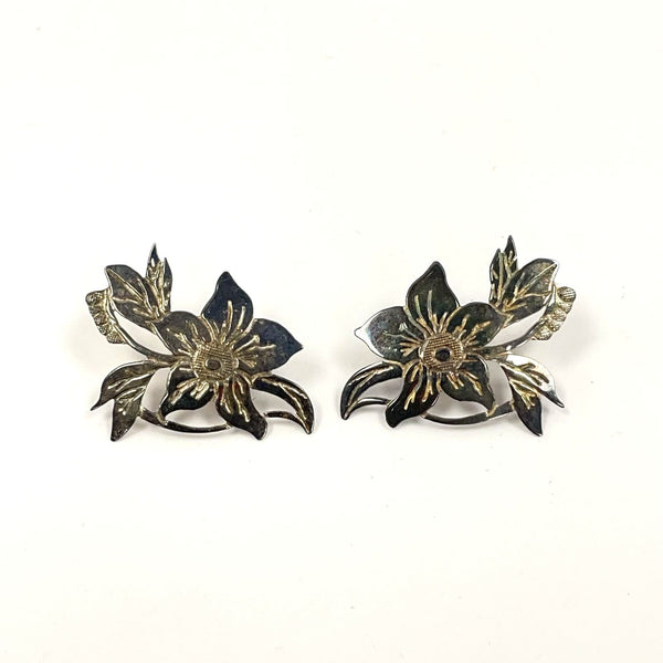 Vintage Silver Cute Pretty Flat Cutout Flower w Leaves Stud Post Earrings 2.58g
