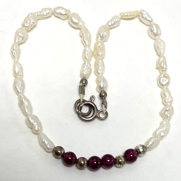 925 Sterling Silver Fresh Water Pearl And Garnet With Silver Spacer Beads 2.54g