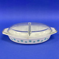 Vintage Pyrex Snowflake 1.5 QT Divided Dish w Lid