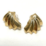 14K Yellow Gold Hollow Style Stud Earrings with Shell Design, 0.68g