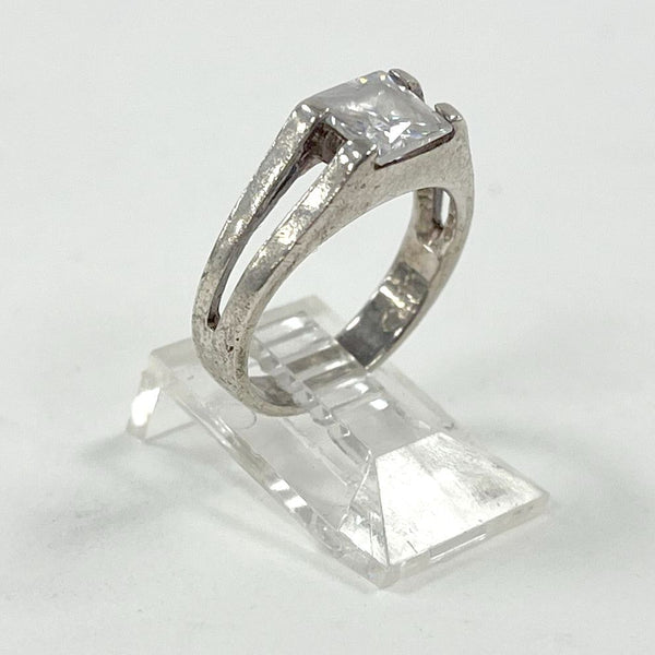Sterling Silver Princess Cut Cubic Zirconia Solitaire Ring Size 5.5, 3.56g