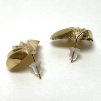 14K Yellow Gold Hollow Style Stud Earrings with Shell Design, 0.68g