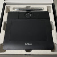 Wacom Bamboo MTE-450 Digital Drawing Tablet w/ Stylus & Box-TESTED