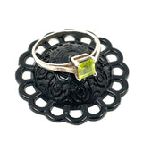 Sterling Silver Sz. 8.5 Square-Cut Peridot Gemstone Solitaire Ring, 1.74g