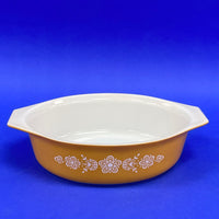 Vintage Pyrex 2.5QT Casserole Dish 045 in Butterfly Gold - no lid