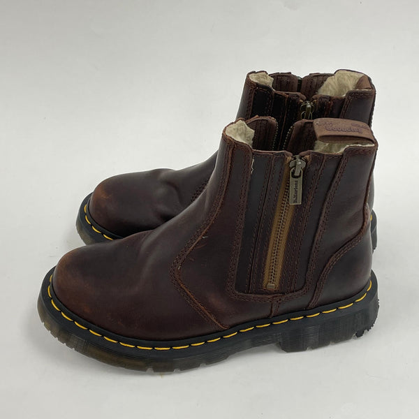 Dr Martens 2976 Alyson Wintergrip Chelsea Boots sz 7 - used