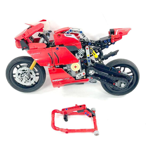 Constructed And Assumed Complete LEGO 42107 Ducati Panigale V4 R