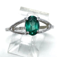 Sterling Silver Green Spinel Solitaire Ring Size 6.75, 1.9g