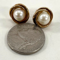 14K Yellow Gold Knot Stud Earrings With Pearls 2.08 Grams