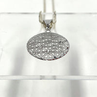 925 Sterling Silver Stunning Diamond Cut Open Work Round Pendant 20 Inch Chain