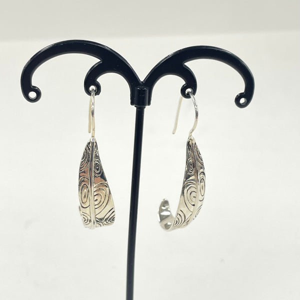 Sterling Silver Circular Ripple-Patterned Curved Leaf Earrings, 9.28g