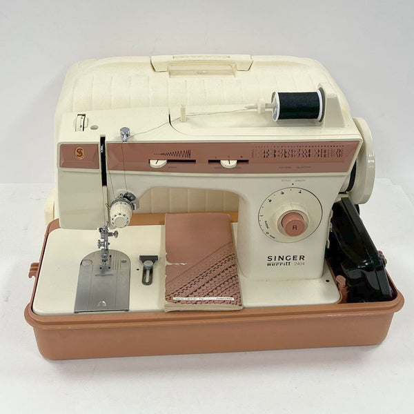 Singer Merritt 2404 Pink Sewing Machine W/Foot Pedal Hard Case - TESTED